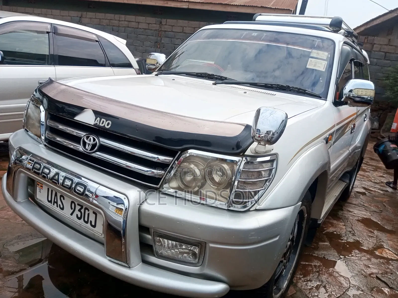 Toyota Land Cruiser Prado 2002 White