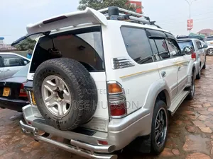 Toyota Land Cruiser Prado 2002 White