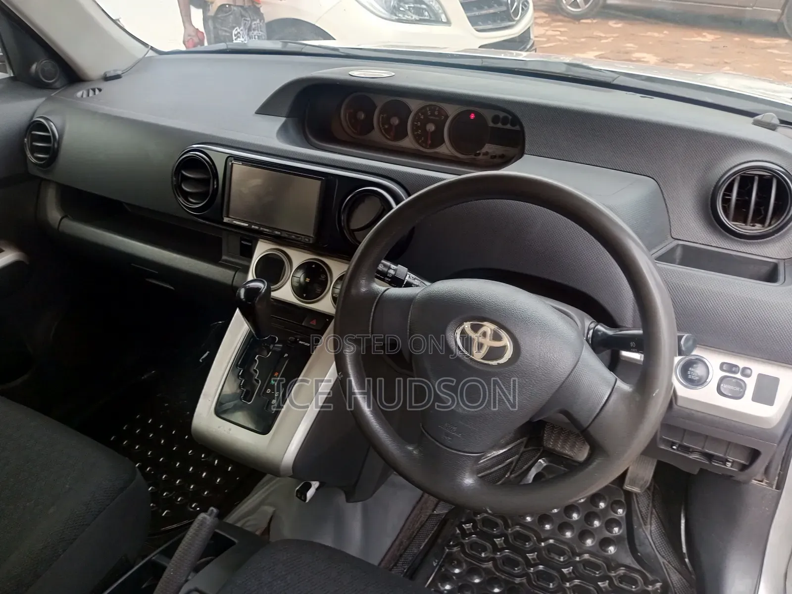 Toyota Rumion 1.5 FWD 2022 Silver