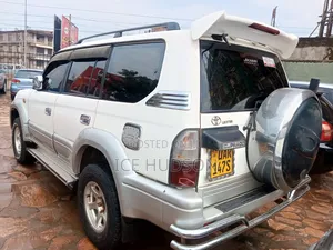 Toyota Land Cruiser Prado 2000 White