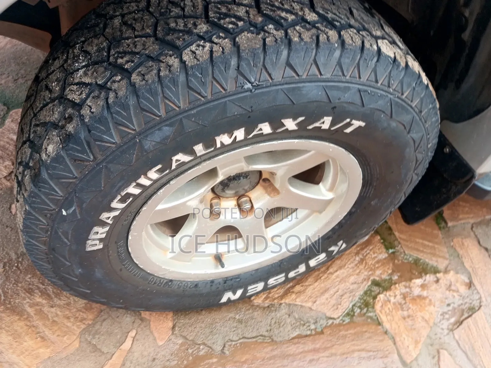 Toyota Land Cruiser Prado 2000 White