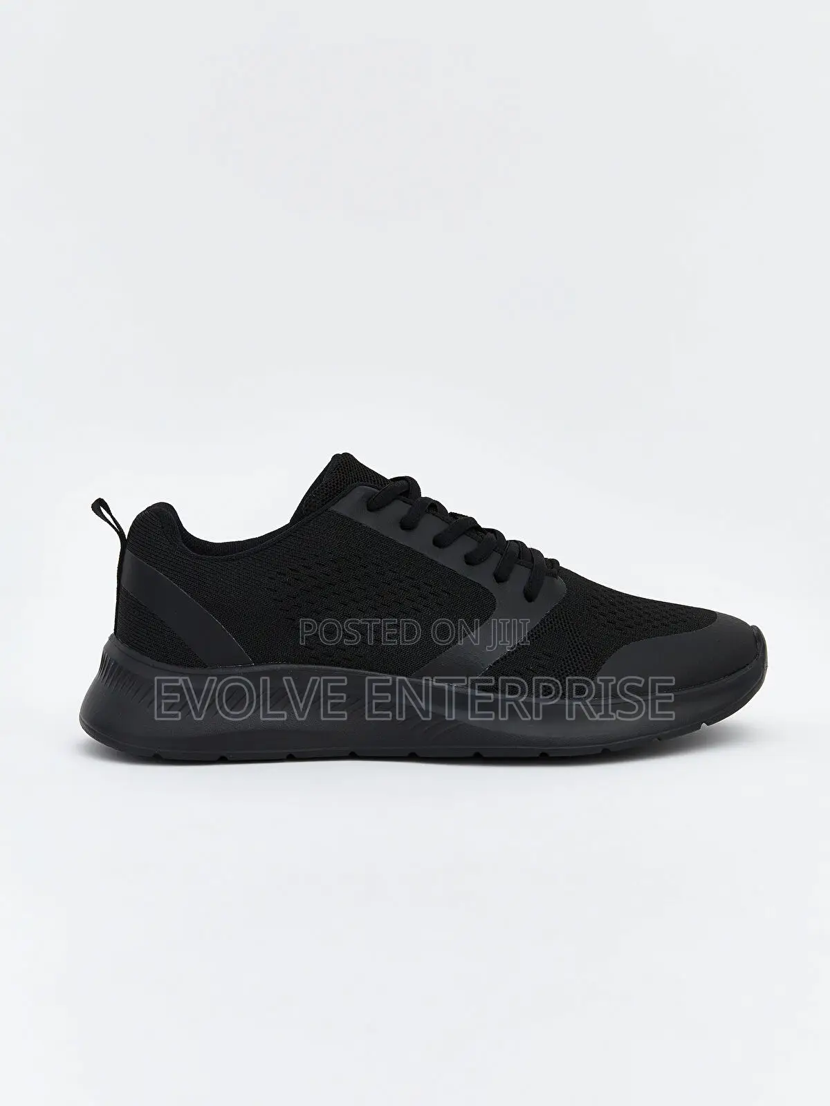 Lace-Up Women's Sneakers With Mesh Detail