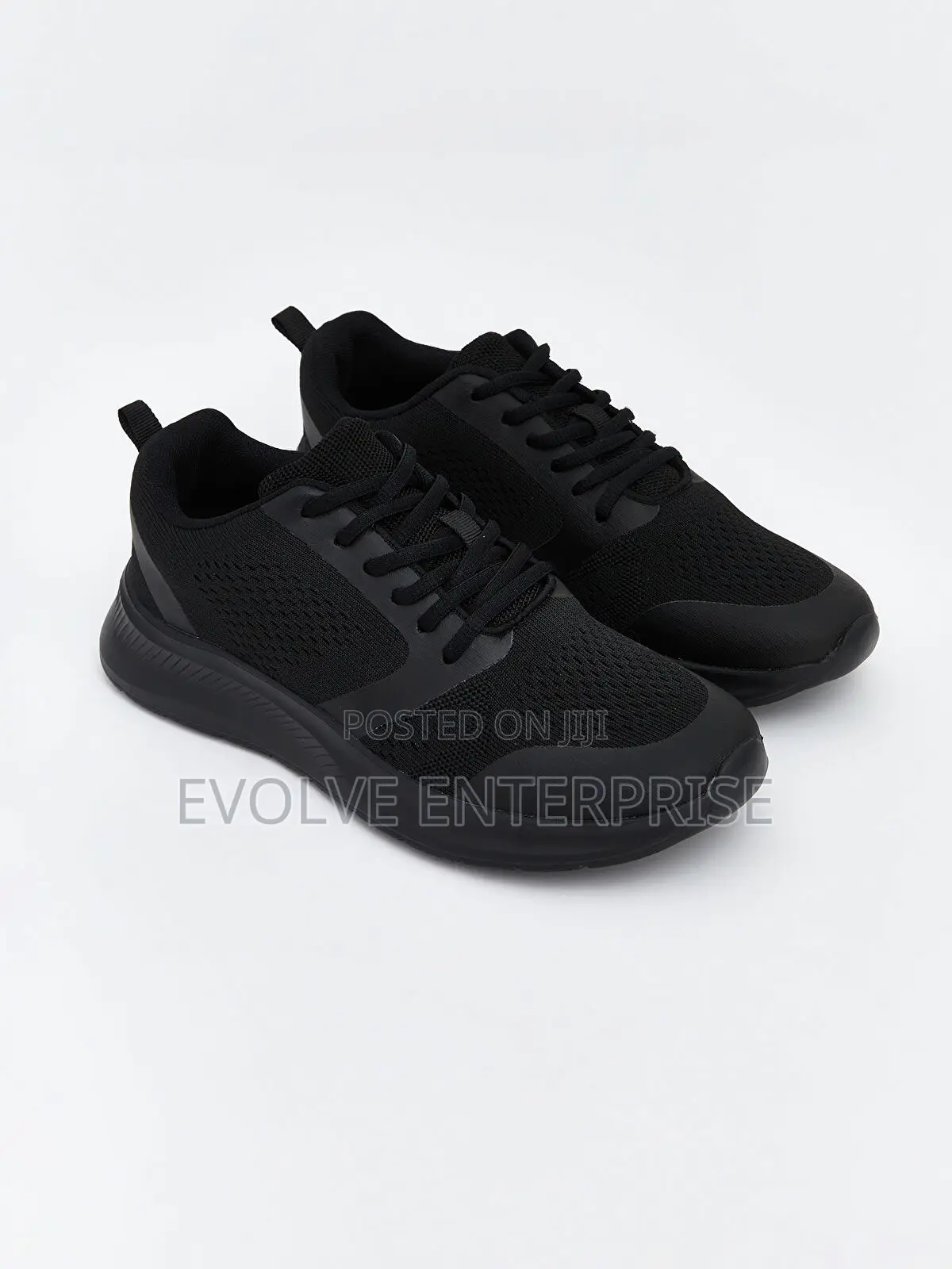 Lace-Up Women's Sneakers With Mesh Detail