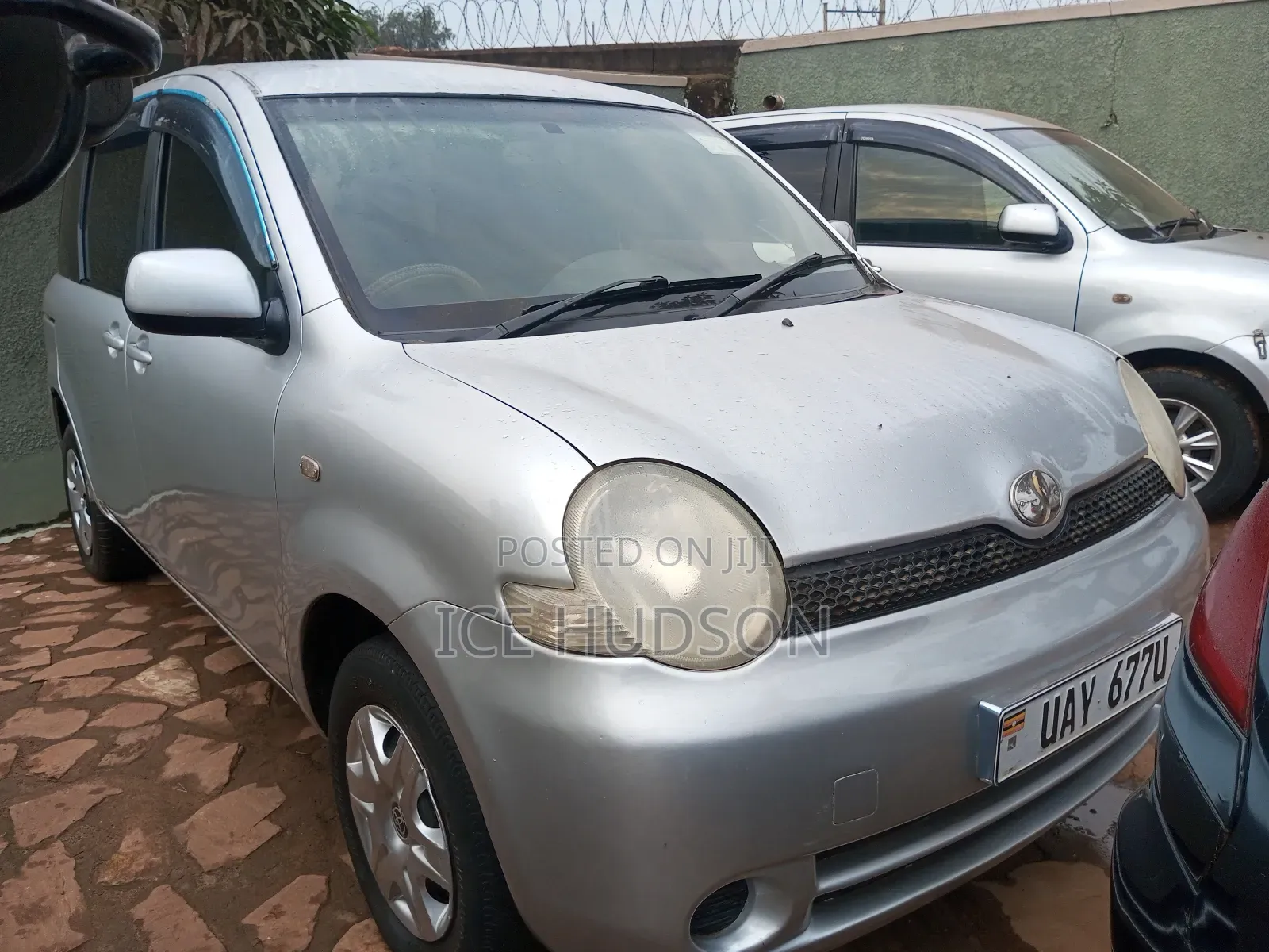 Toyota Sienta 2006 Silver