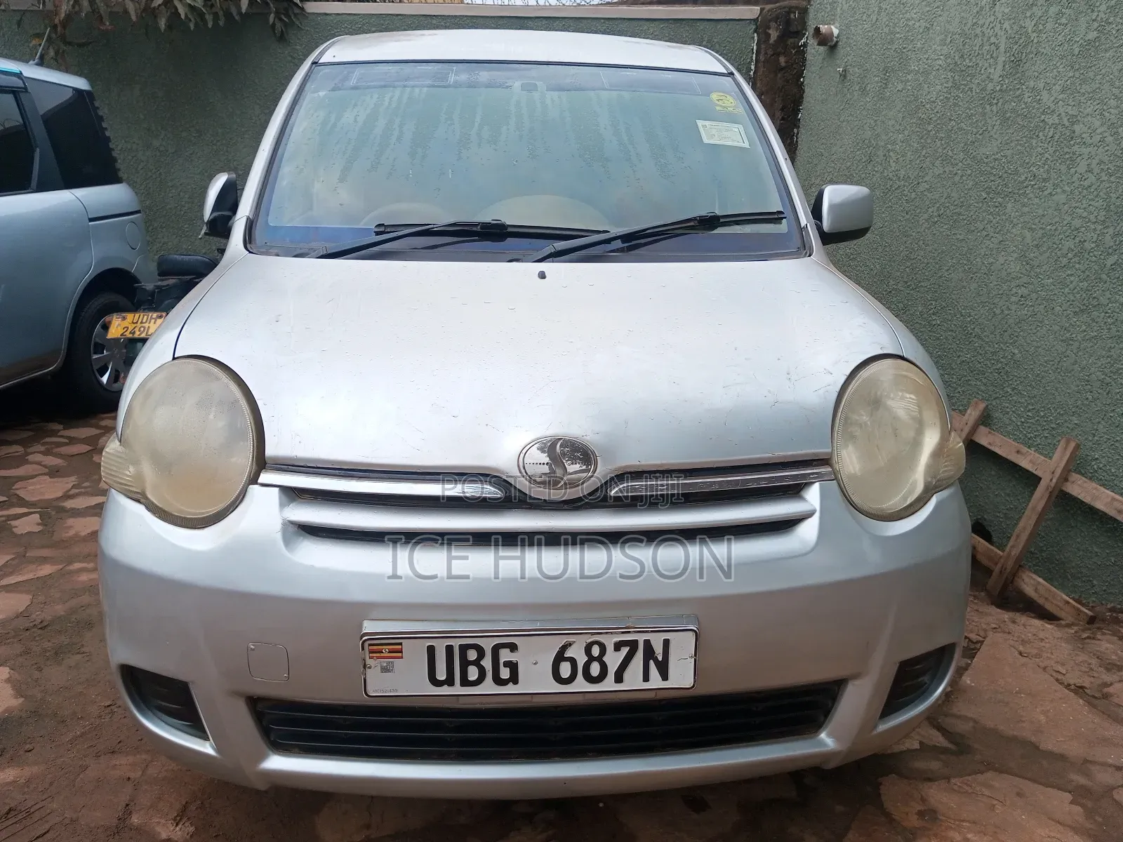 Toyota Sienta 2007 Silver
