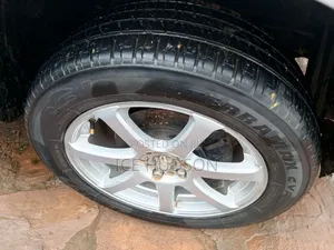Toyota Vanguard 2010 Silver