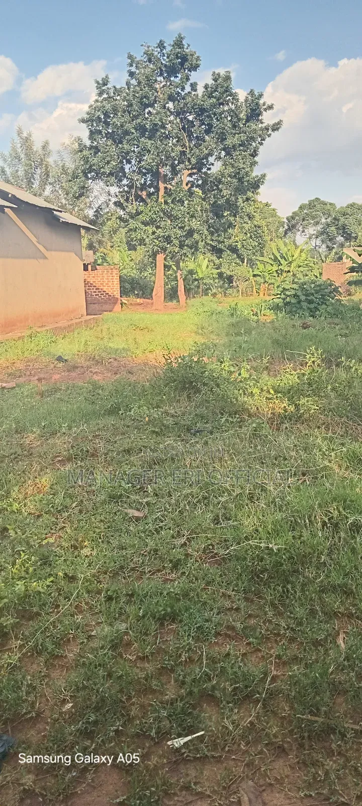 5m Plots Available in Iganga