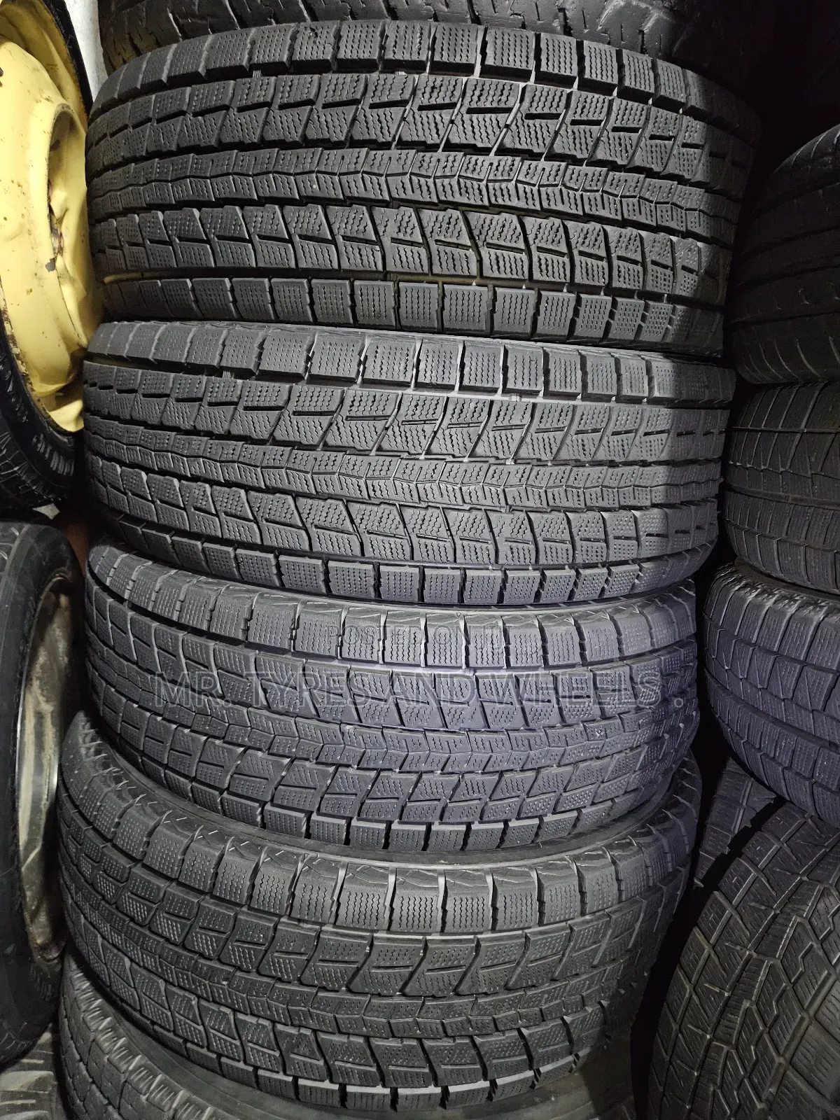 265 70 R16 Dunlop Imported 4rm Japan. Trust Me It Is Gd Than Brand New