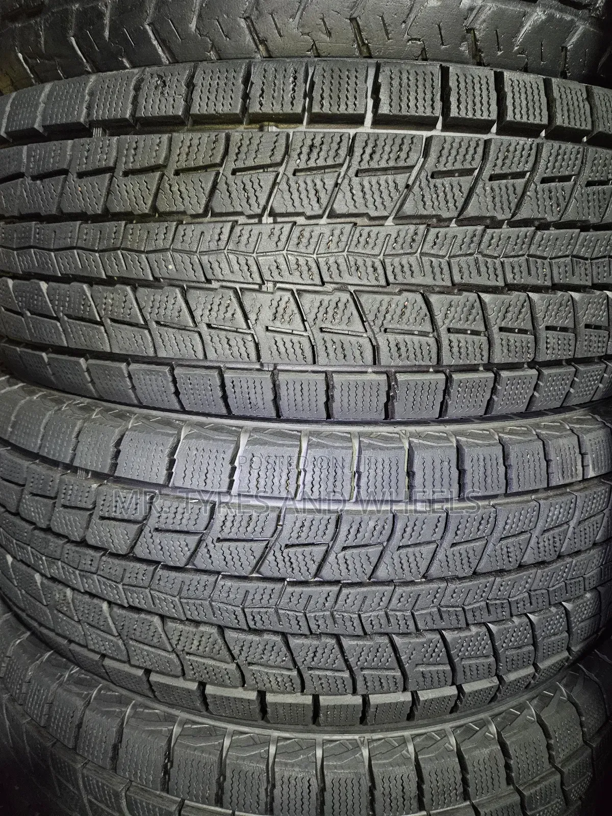 265 70 R16 Dunlop Imported 4rm Japan. Trust Me It Is Gd Than Brand New