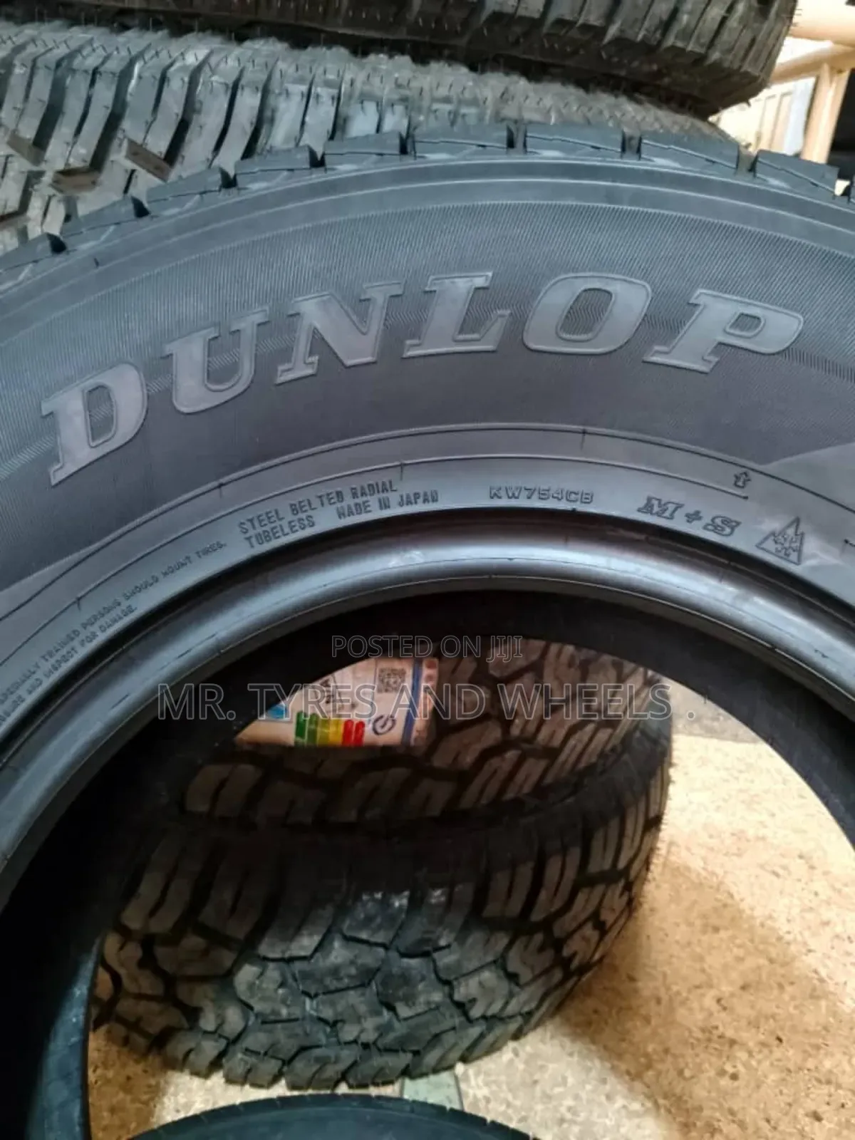 265 70 R16 Dunlop Imported 4rm Japan. Trust Me It Is Gd Than Brand New