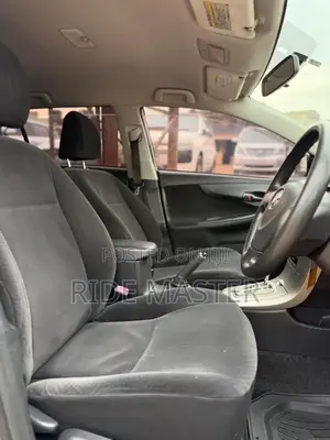 Toyota Corolla Fielder 2012 Silver