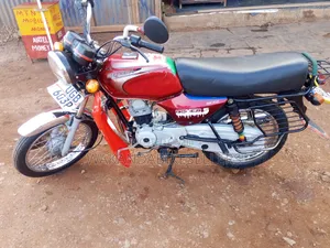 Bajaj Boxer 100 2024 Red