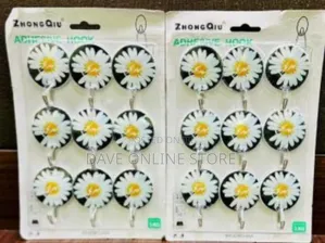 18 Pieces Adhesive Hooks Maximum 3kgs