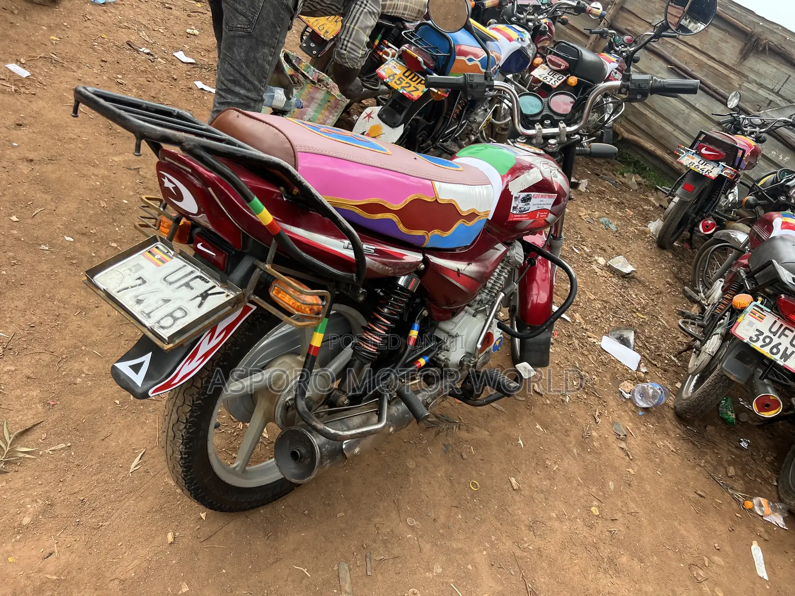 Bajaj CT 125X 2022 Red