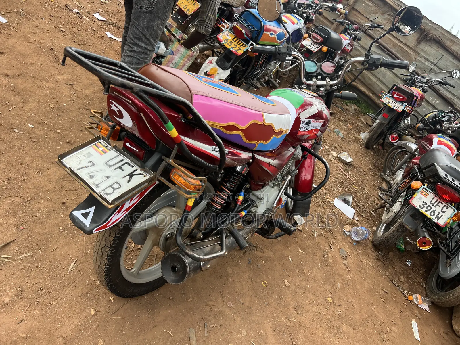 Bajaj CT 125X 2022 Red