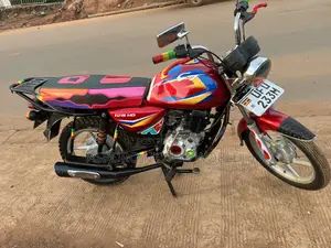 Bajaj CT 125X 2023 Red