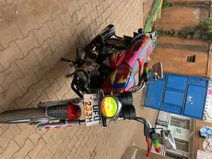 Bajaj CT 125X 2023 Red