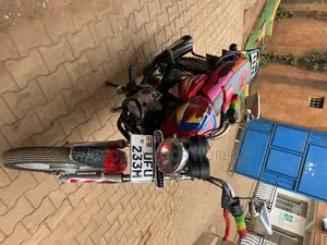 Bajaj CT 125X 2023 Red
