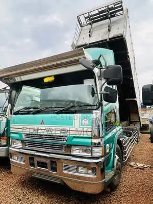 Fuso Super Great Tipper