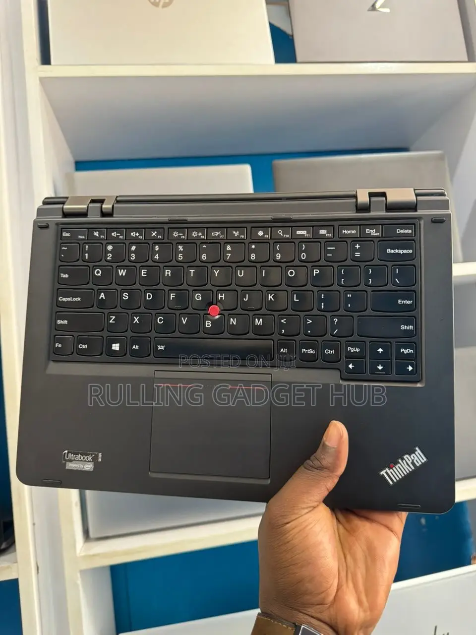 New Laptop Lenovo Yoga 710 8GB Intel Core i5 SSD 256GB