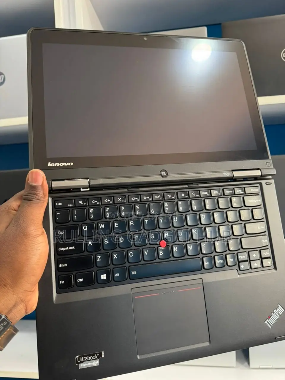New Laptop Lenovo Yoga 710 8GB Intel Core i5 SSD 256GB