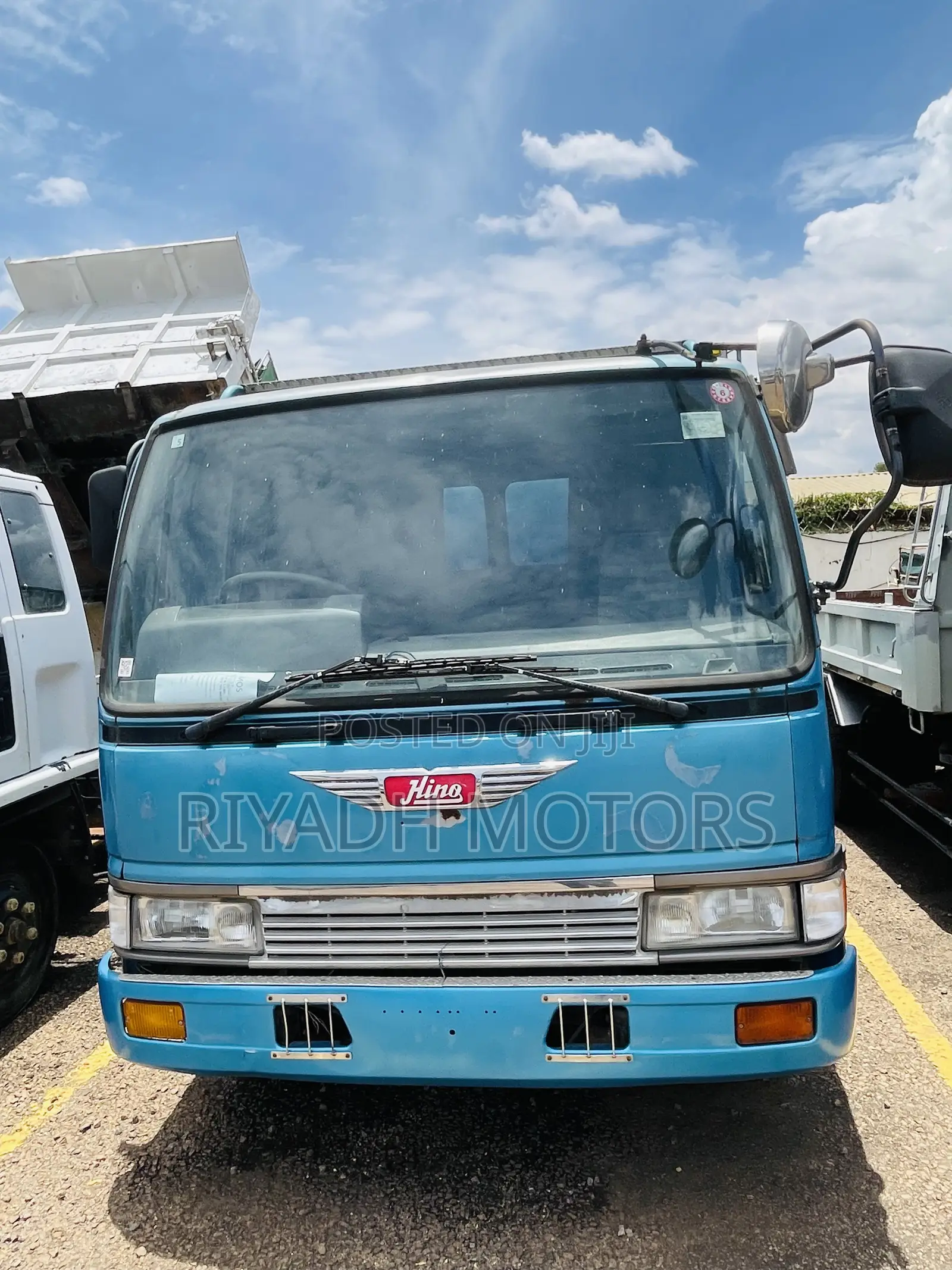 Hino Dumper Blue Color