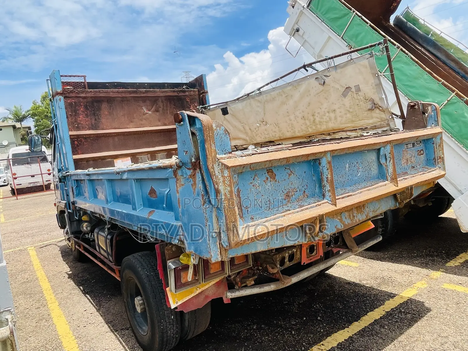 Hino Dumper Blue Color