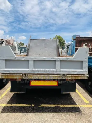Hino Tipper Silver Color Single Light
