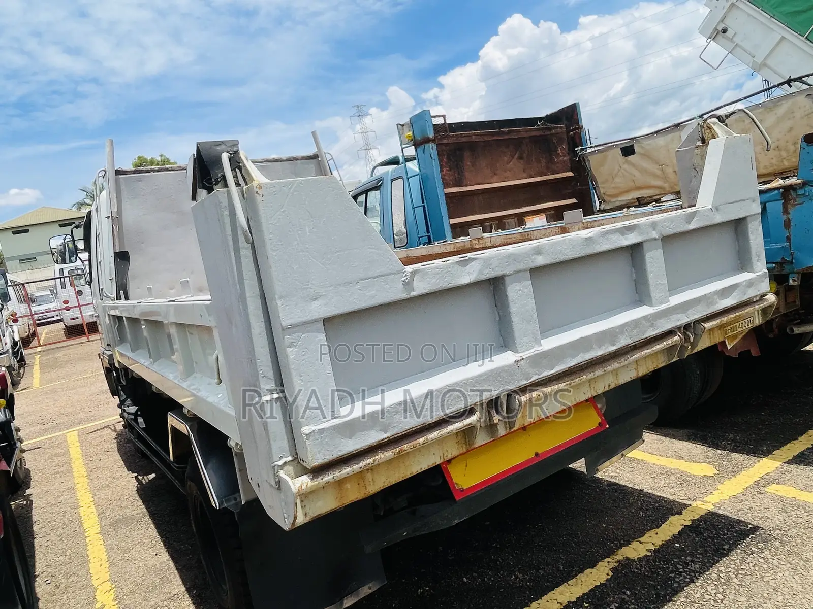 Hino Tipper Silver Color Single Light
