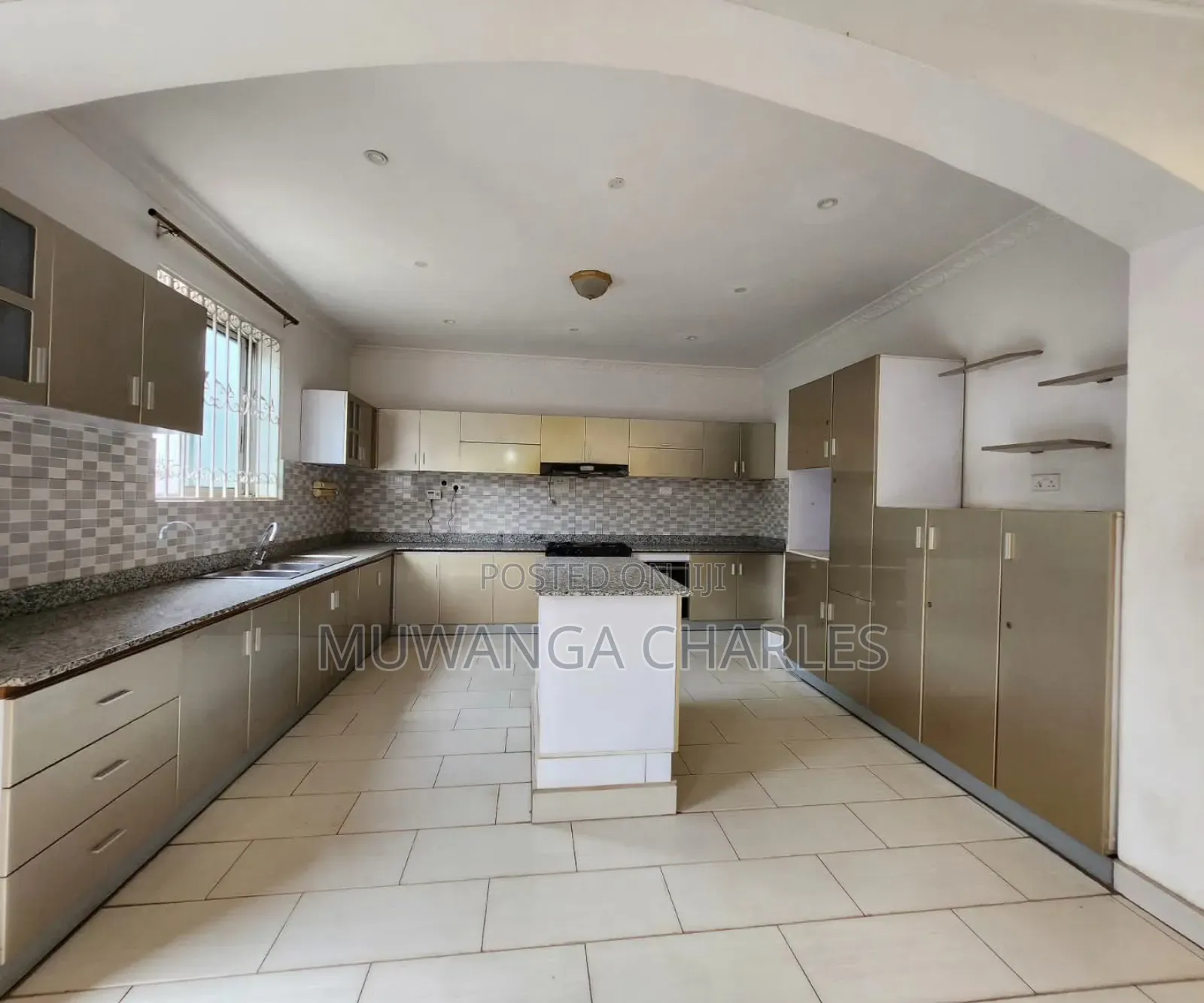 5bdrm Duplex in Fs Properties Ltd, Nakawa for rent