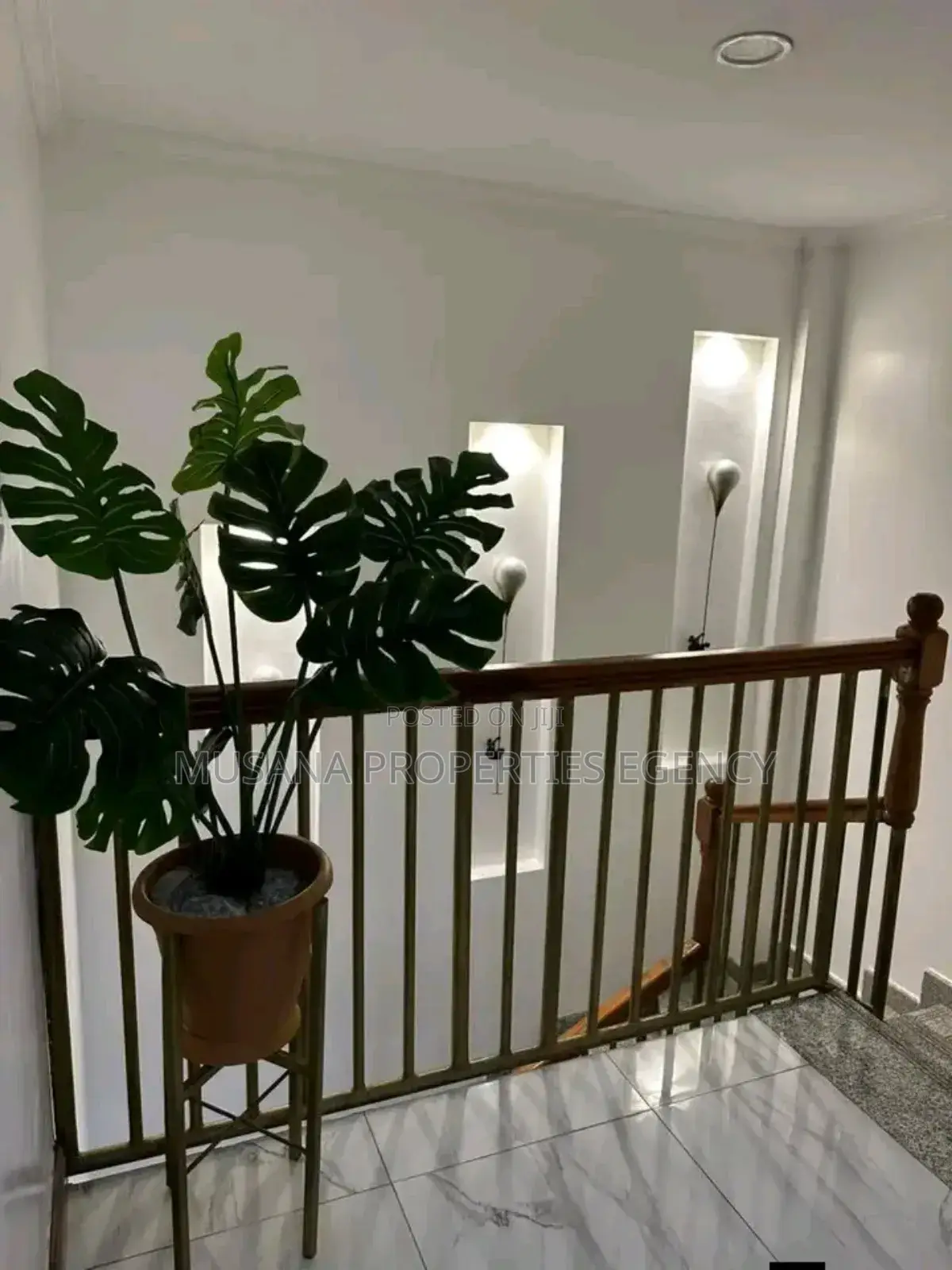 Furnished 1bdrm Apartment in Muyenga Estate, Central Division for rent