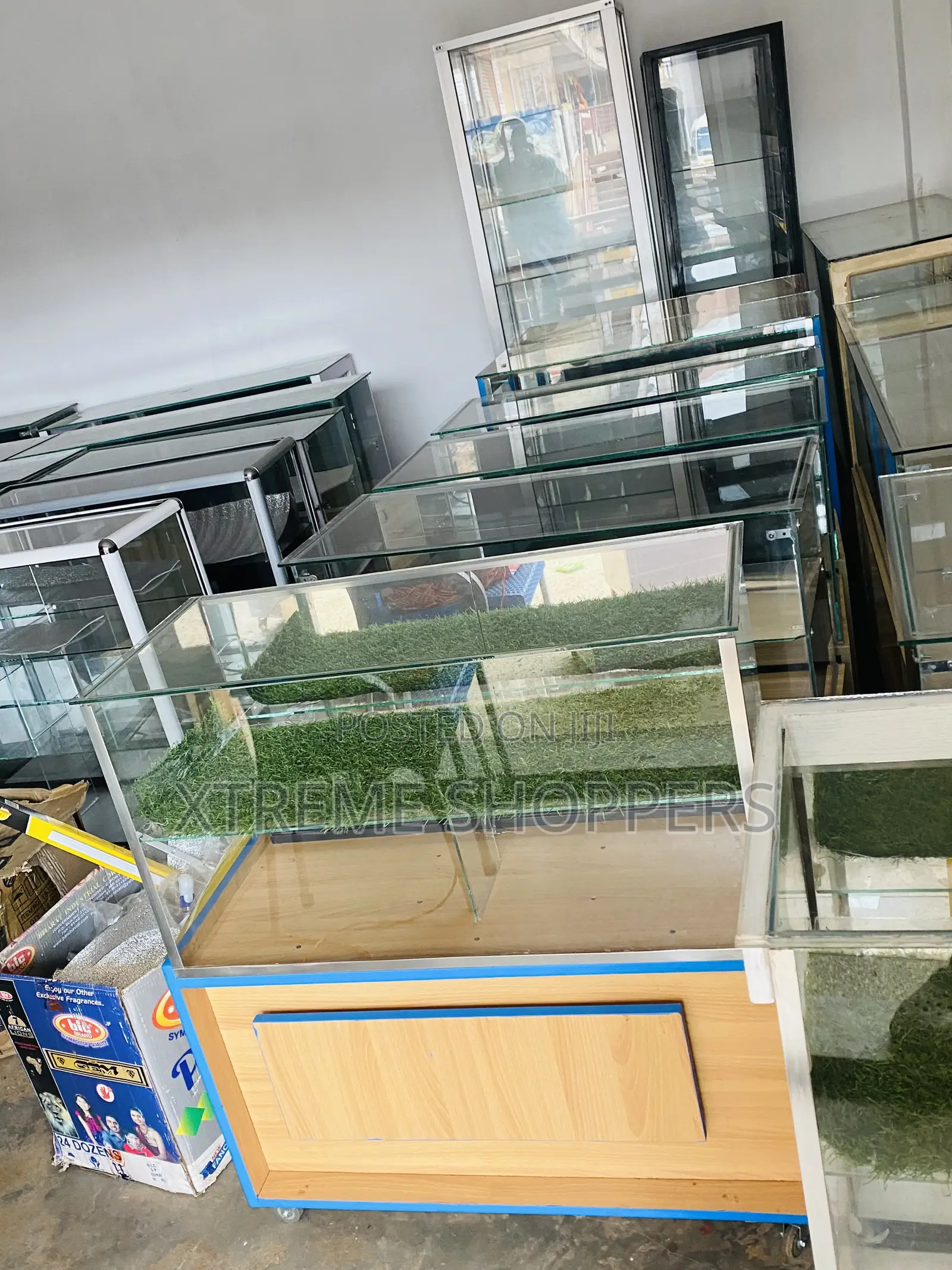 Make Order ; Phone ,Accessories Counter Display 3ft