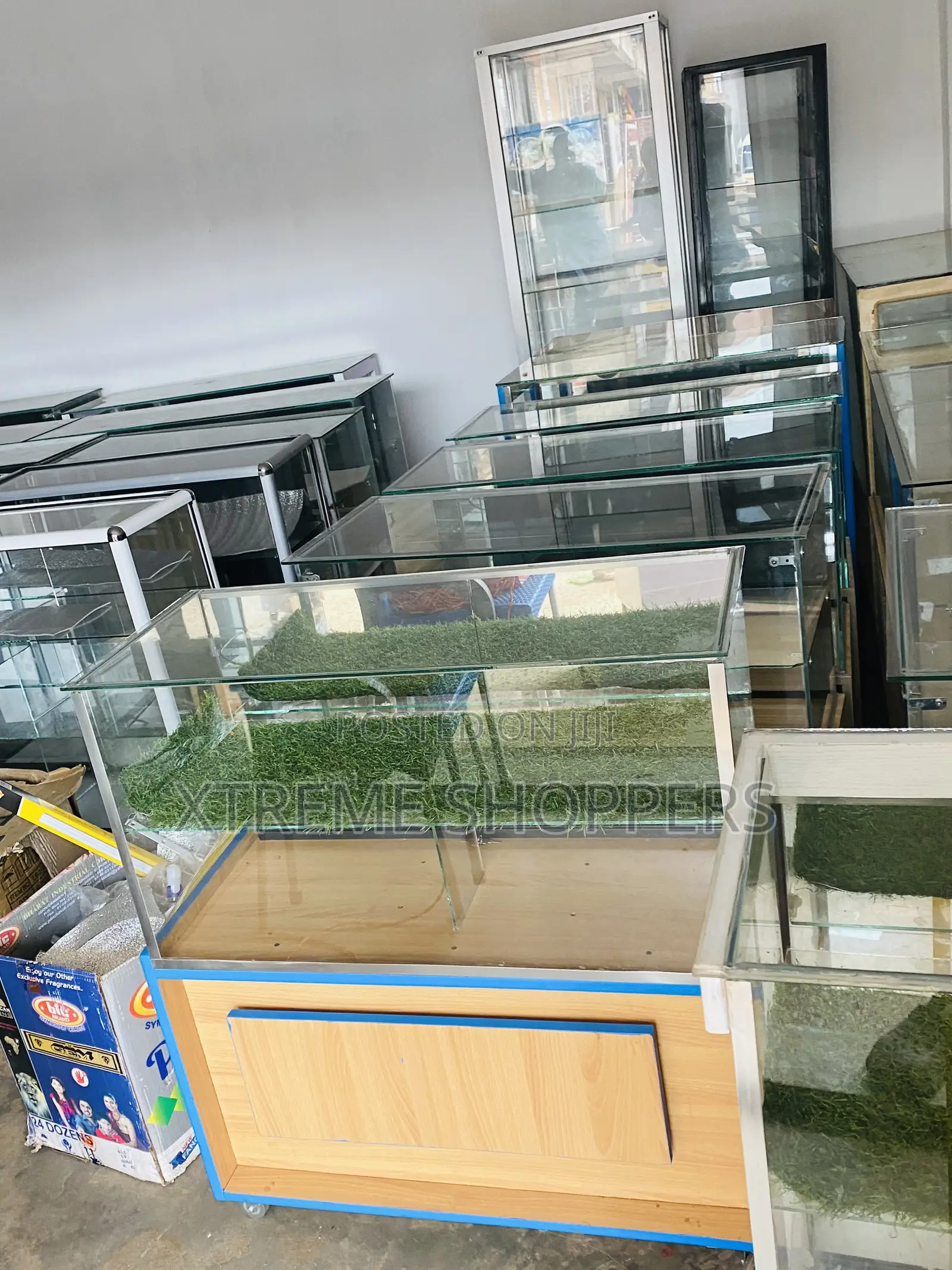 Make Order ; Phone ,Accessories Counter Display 3ft