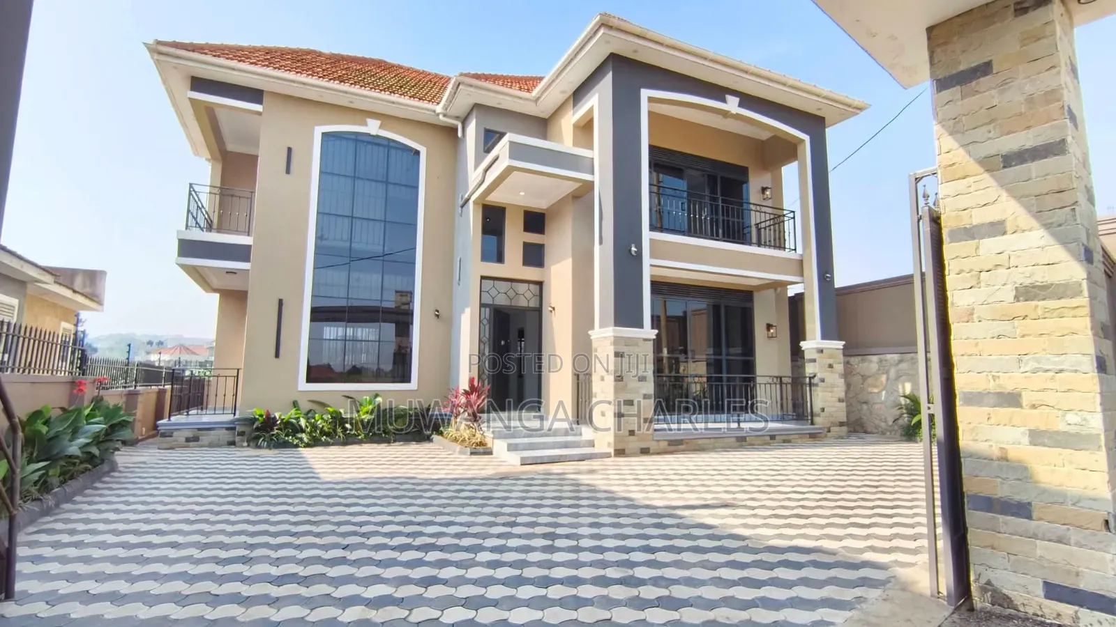 5bdrm Duplex in Fs Properties Ltd, Nakawa for sale