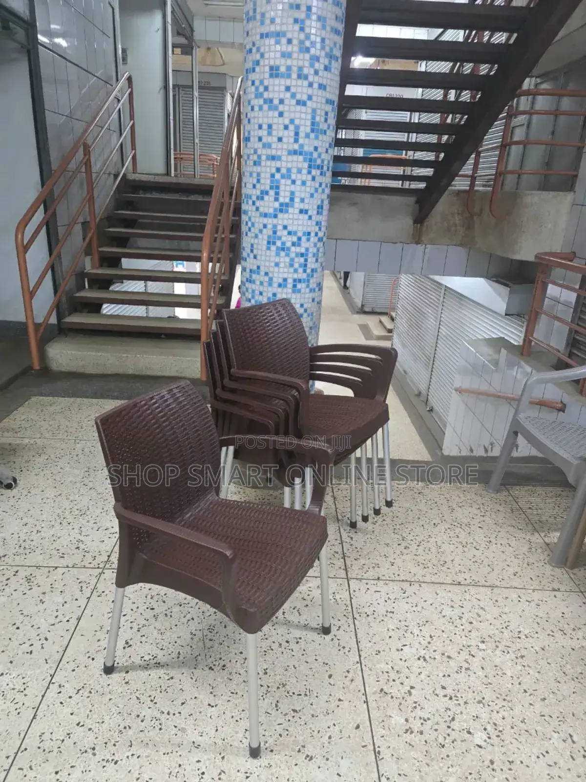 Bars Garden Hotels Metal Stands Plastic Chairs Plastic Chairs