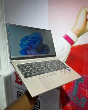 New Laptop HP EliteBook 850 8GB Intel Core i7 SSD 256GB
