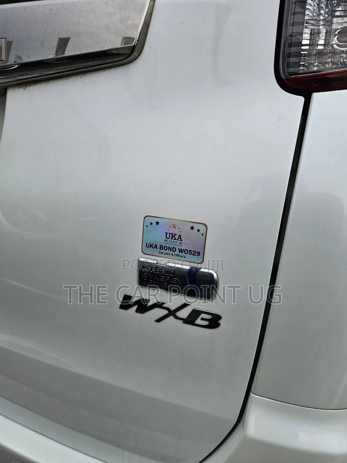 Toyota Noah 1.8 FWD Hybrid (7 seater) 2017 White