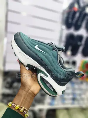 Fits Unisex Sneakers