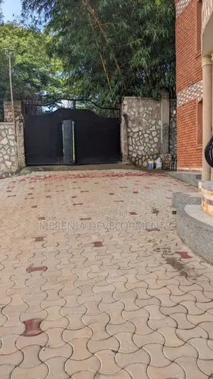 3bdrm Apartment in Munyonyo, Makindye for rent