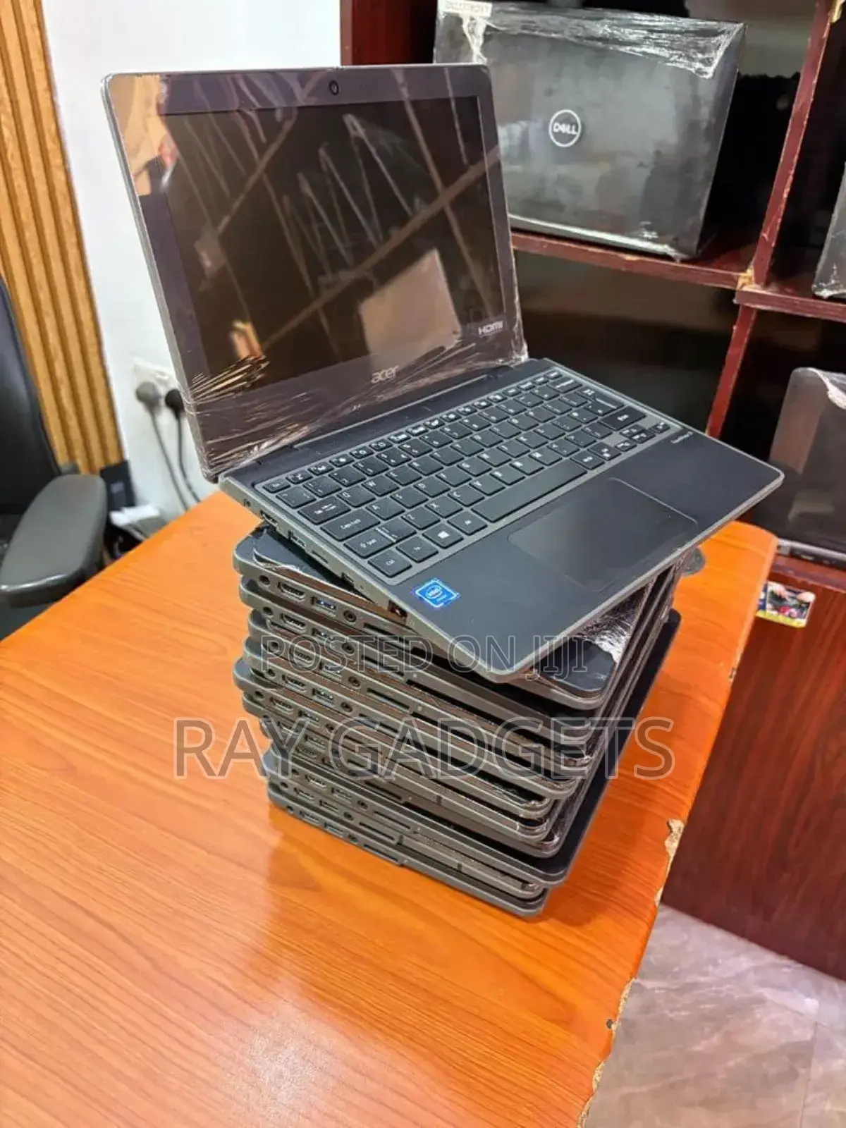New Laptop Dell Latitude 3120 8GB Intel Core i3 SSD 128GB