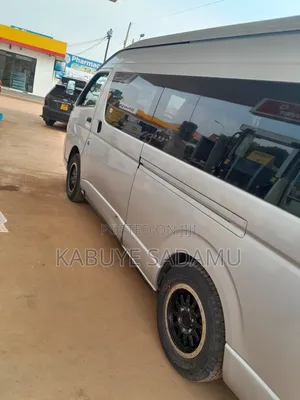 Hiace Hiroof Car for Hire