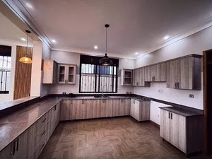 5bdrm House in Kira, Kawempe for sale
