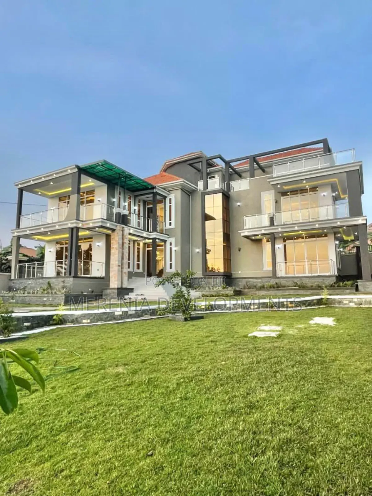 6bdrm House in Bwebajja, Wakiso / Wakiso for sale