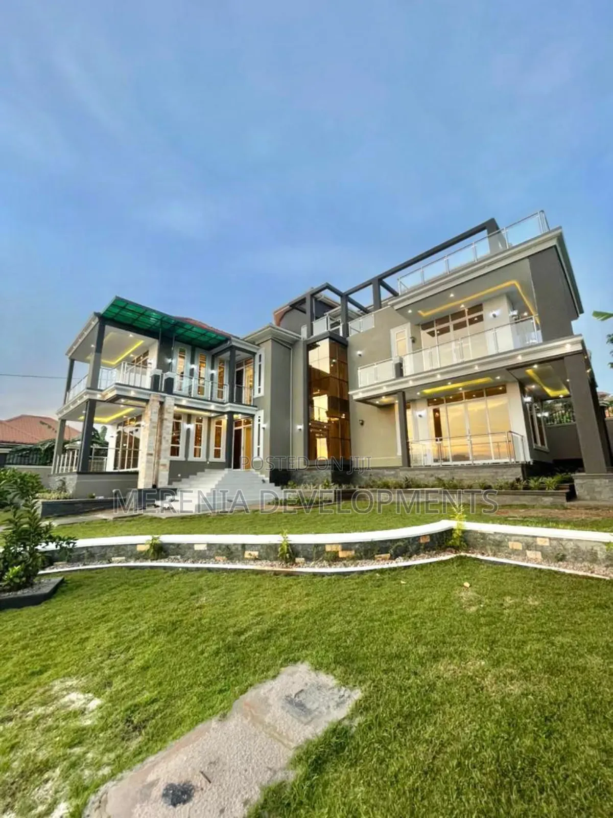 6bdrm House in Bwebajja, Wakiso / Wakiso for sale