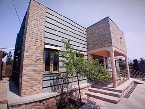 3bdrm House in Kira for sale