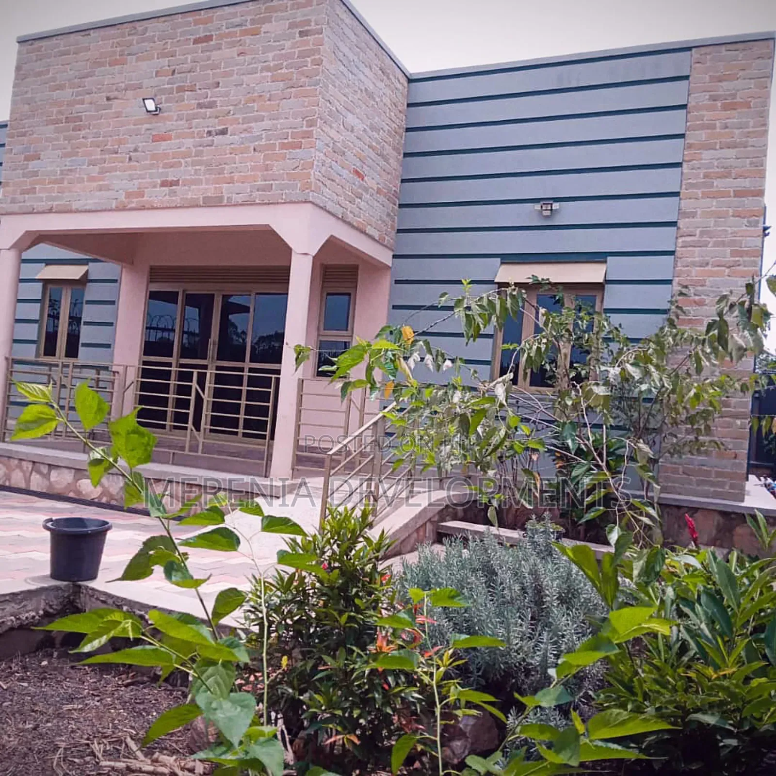 3bdrm House in Kira for sale