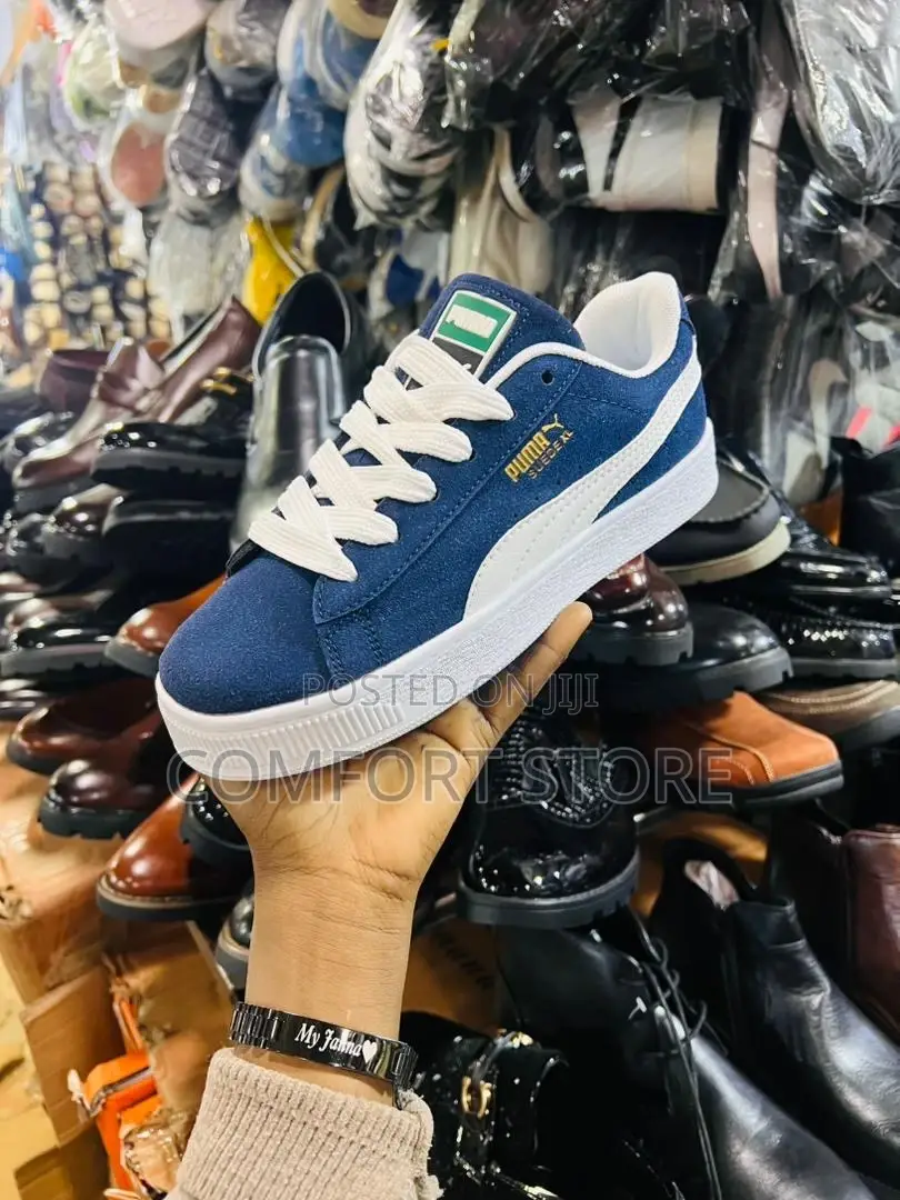 Puma Sneakers in Navy Blue and White