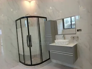 5bdrm House in Kira for sale