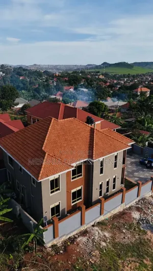 4bdrm House in Seguku, Wakiso / Wakiso for sale