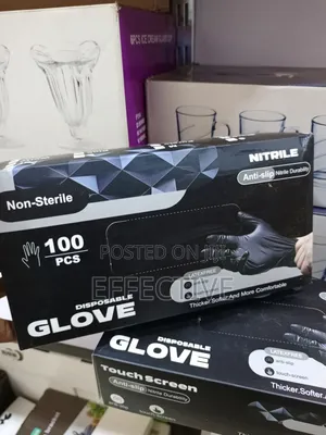 Non-Sterile, Black, Disposable Nitrile Gloves.
